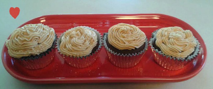 CHOCOLATE CUPCAKES WITH PEANUT BUTTER ICING